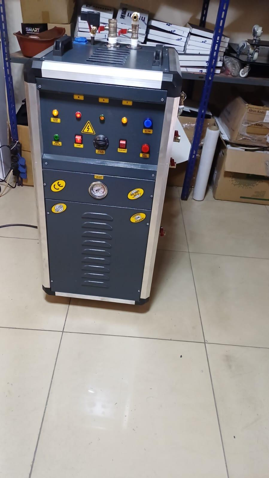 BM Pro 1000 oto yıkama buhar makinesi önden görünüm
